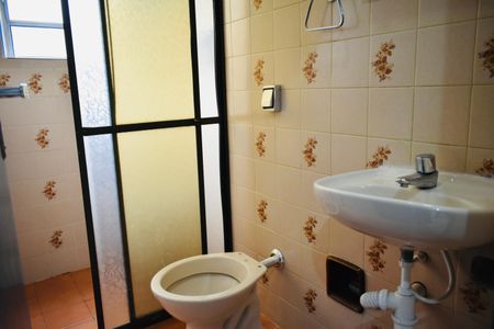 Casa à venda com 162m², 3 quartos e 4 vagas Casa à venda com 162m², 3 quartos e 4 vagasBanheiro da Suíte 1