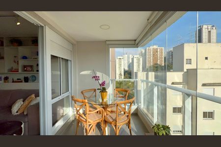 Apartamento à venda com 80m², 2 quartos e 2 vagas Apartamento à venda com 80m², 2 quartos e 2 vagasVaranda