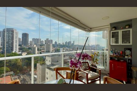 Apartamento à venda com 80m², 2 quartos e 2 vagas Apartamento à venda com 80m², 2 quartos e 2 vagasVaranda