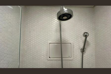 Apartamento à venda com 80m², 2 quartos e 2 vagas Apartamento à venda com 80m², 2 quartos e 2 vagasBanheiro