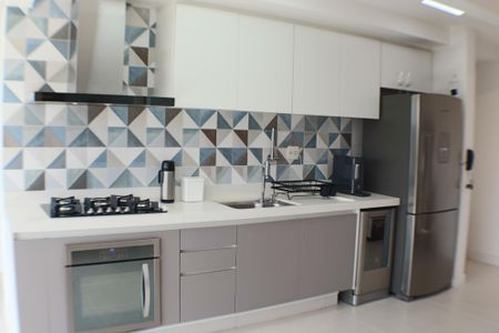 Apartamento à venda com 90m², 2 quartos e 2 vagas Apartamento à venda com 90m², 2 quartos e 2 vagasCozinha