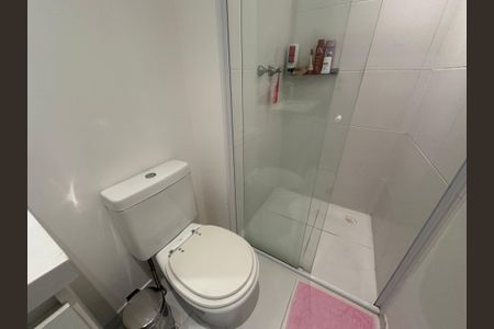 Apartamento à venda com 90m², 2 quartos e 2 vagas Apartamento à venda com 90m², 2 quartos e 2 vagasBanheiro da Suíte