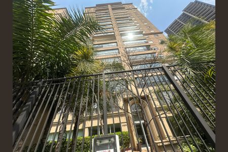 Apartamento à venda com 90m², 2 quartos e 2 vagas Apartamento à venda com 90m², 2 quartos e 2 vagasFachada