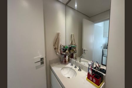 Apartamento à venda com 90m², 2 quartos e 2 vagas Apartamento à venda com 90m², 2 quartos e 2 vagasBanheiro da Suíte
