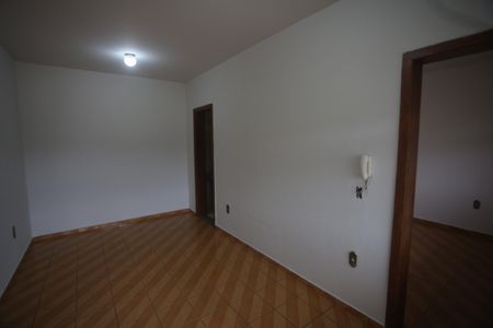 Sala de casa para alugar com 2 quartos, 70m² em Palmeiras, Belo Horizonte