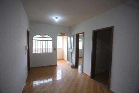 Sala de casa para alugar com 2 quartos, 70m² em Palmeiras, Belo Horizonte