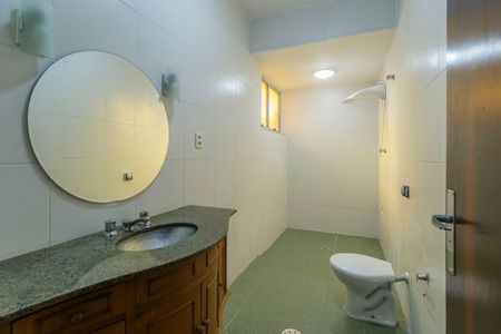 Casa de condomínio para alugar com 150m², 3 quartos e 2 vagasBanheiro