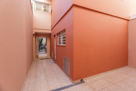 Casa de condomínio para alugar com 150m², 3 quartos e 2 vagasQuintal