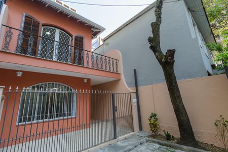 Casa de condomínio para alugar com 150m², 3 quartos e 2 vagasFachada