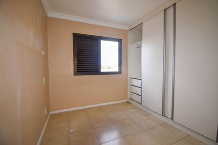 Apartamento à venda com 77m², 2 quartos e 2 vagasSuíte