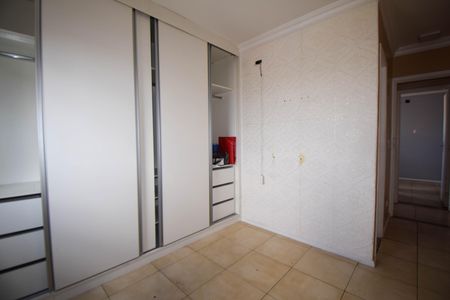 Apartamento à venda com 77m², 2 quartos e 2 vagasSuíte