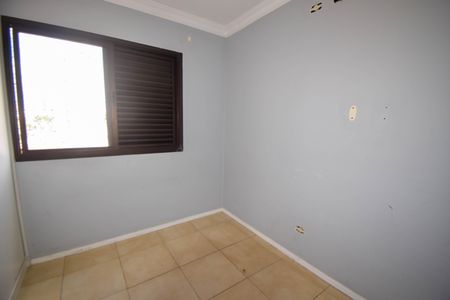 Apartamento à venda com 77m², 2 quartos e 2 vagasQuarto 