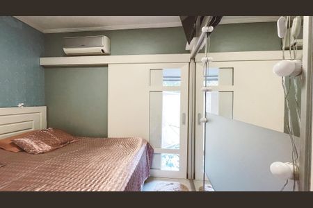 Apartamento à venda com 180m², 4 quartos e 2 vagas Apartamento à venda com 180m², 4 quartos e 2 vagasSuíte