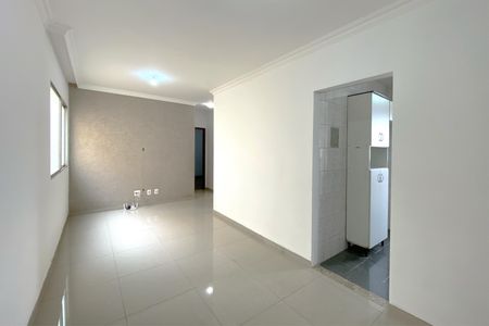 Sala de apartamento para alugar com 3 quartos, 75m² em Palmares, Belo Horizonte