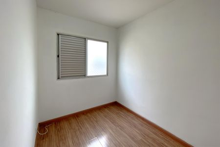 Quarto 1 de apartamento para alugar com 3 quartos, 75m² em Palmares, Belo Horizonte