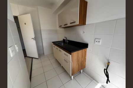 Apartamento à venda com 48m², 2 quartos e sem vaga Apartamento à venda com 48m², 2 quartos e sem vagaCozinha