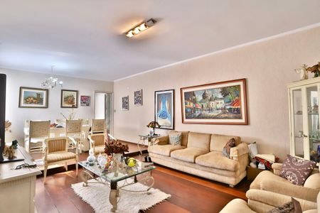 Casa para alugar com 229m², 3 quartos e 4 vagasSala