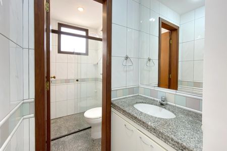 Apartamento à venda com 102m², 3 quartos e 2 vagas Apartamento à venda com 102m², 3 quartos e 2 vagasBanheiro