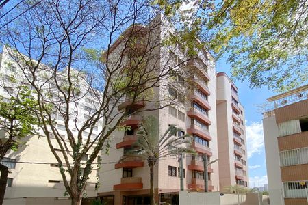 Apartamento à venda com 102m², 3 quartos e 2 vagas Apartamento à venda com 102m², 3 quartos e 2 vagasFachada