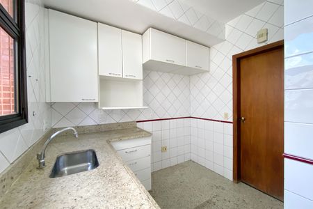 Apartamento à venda com 102m², 3 quartos e 2 vagas Apartamento à venda com 102m², 3 quartos e 2 vagasCozinha