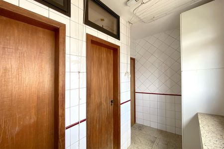 Apartamento à venda com 102m², 3 quartos e 2 vagas Apartamento à venda com 102m², 3 quartos e 2 vagasÁrea de Serviço