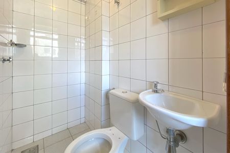 Apartamento à venda com 102m², 3 quartos e 2 vagas Apartamento à venda com 102m², 3 quartos e 2 vagasBanheiro de Serviço