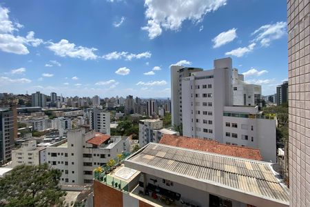 Apartamento à venda com 102m², 3 quartos e 2 vagas Apartamento à venda com 102m², 3 quartos e 2 vagasVista da Varanda da Suite