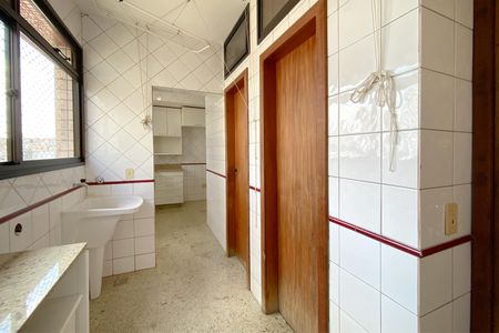 Apartamento à venda com 102m², 3 quartos e 2 vagas Apartamento à venda com 102m², 3 quartos e 2 vagasÁrea de Serviço