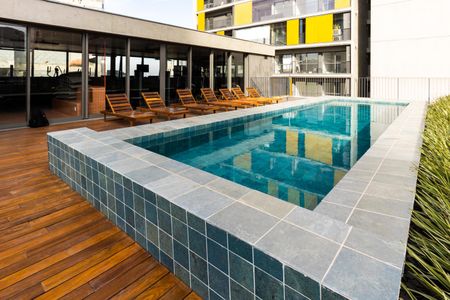 Studio à venda com 35m², 1 quarto e sem vagaÁrea comum - Piscina