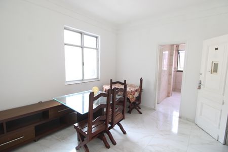 Apartamento à venda com 55m², 2 quartos e sem vagaSala