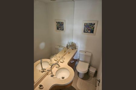 Apartamento à venda com 108m², 3 quartos e 2 vagas Apartamento à venda com 108m², 3 quartos e 2 vagasBanheiro