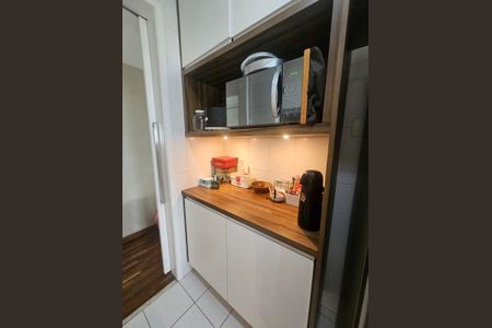 Apartamento à venda com 108m², 3 quartos e 2 vagas Apartamento à venda com 108m², 3 quartos e 2 vagasCozinha