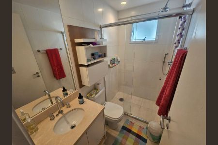 Apartamento à venda com 108m², 3 quartos e 2 vagas Apartamento à venda com 108m², 3 quartos e 2 vagasBanheiro