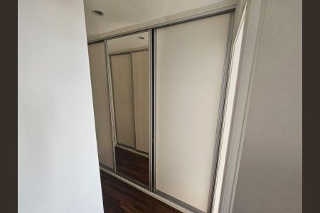 Apartamento à venda com 108m², 3 quartos e 2 vagas Apartamento à venda com 108m², 3 quartos e 2 vagasQuarto 3