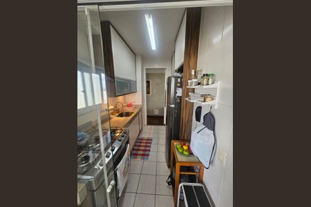 Apartamento à venda com 108m², 3 quartos e 2 vagas Apartamento à venda com 108m², 3 quartos e 2 vagasCozinha