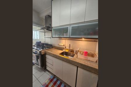 Apartamento à venda com 108m², 3 quartos e 2 vagas Apartamento à venda com 108m², 3 quartos e 2 vagasCozinha