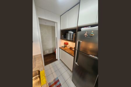Apartamento à venda com 108m², 3 quartos e 2 vagas Apartamento à venda com 108m², 3 quartos e 2 vagasCozinha