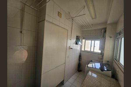 Apartamento à venda com 108m², 3 quartos e 2 vagas Apartamento à venda com 108m², 3 quartos e 2 vagasLavanderia