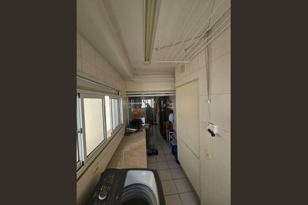 Apartamento à venda com 108m², 3 quartos e 2 vagas Apartamento à venda com 108m², 3 quartos e 2 vagasLavanderia