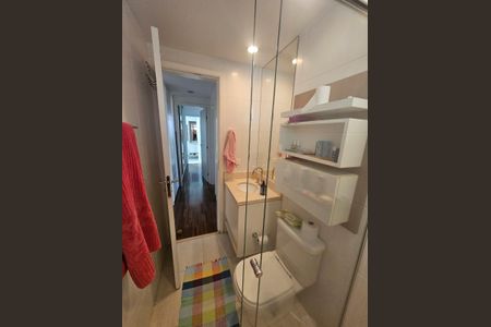 Apartamento à venda com 108m², 3 quartos e 2 vagas Apartamento à venda com 108m², 3 quartos e 2 vagasBanheiro