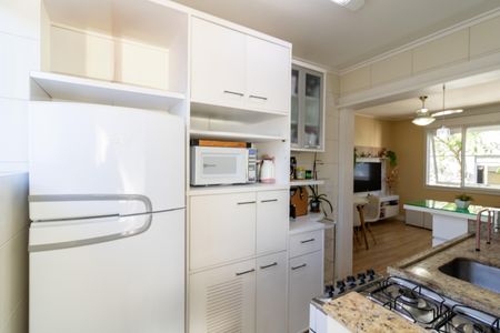 Apartamento à venda com 58m², 2 quartos e 1 vaga Apartamento à venda com 58m², 2 quartos e 1 vagaCozinha e Área de Serviço