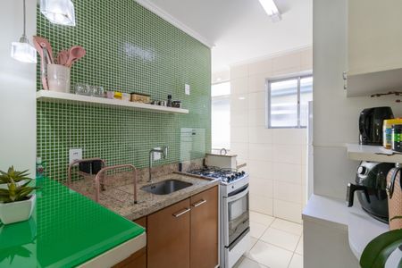 Apartamento à venda com 58m², 2 quartos e 1 vaga Apartamento à venda com 58m², 2 quartos e 1 vagaCozinha e Área de Serviço