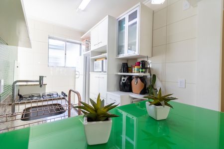 Apartamento à venda com 58m², 2 quartos e 1 vaga Apartamento à venda com 58m², 2 quartos e 1 vagaCozinha e Área de Serviço