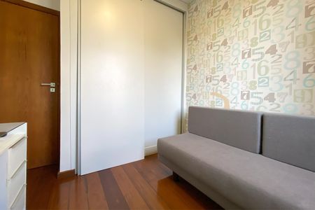 Apartamento à venda com 106m², 3 quartos e 2 vagasQuarto 