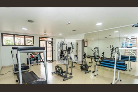 Apartamento à venda com 150m², 4 quartos e 3 vagasÁrea comum - Academia