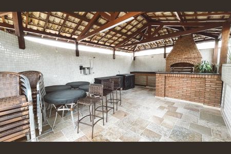 Apartamento à venda com 150m², 4 quartos e 3 vagas Apartamento à venda com 150m², 4 quartos e 3 vagasÁrea comum - Churrasqueira