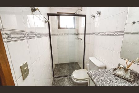 Apartamento à venda com 150m², 4 quartos e 3 vagas Apartamento à venda com 150m², 4 quartos e 3 vagasBanheiro da Suíte 3