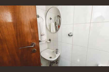Apartamento à venda com 150m², 4 quartos e 3 vagas Apartamento à venda com 150m², 4 quartos e 3 vagasBanheiro de serviço