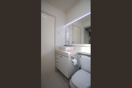 Apartamento à venda com 94m², 3 quartos e sem vagaBanheiro da Suíte 2