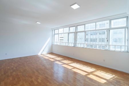 Apartamento à venda com 247m², 4 quartos e 2 vagasSala